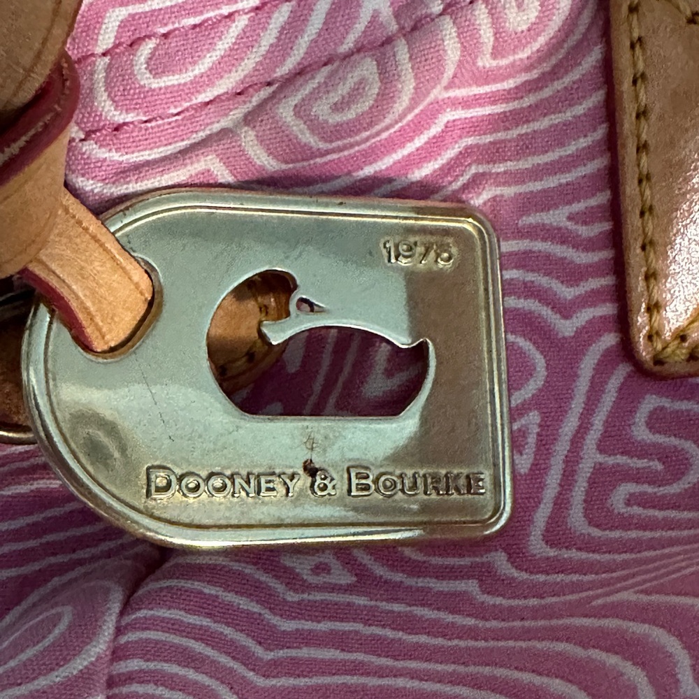 Dooney and Bourke hand bag